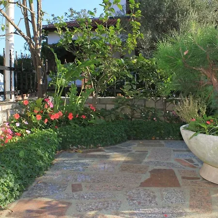 Apartman With A Parking Space - 7147 *