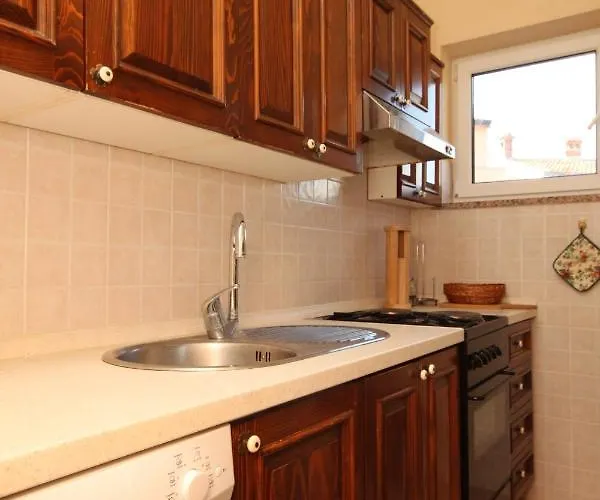 With A Parking Space - 7147 Umag